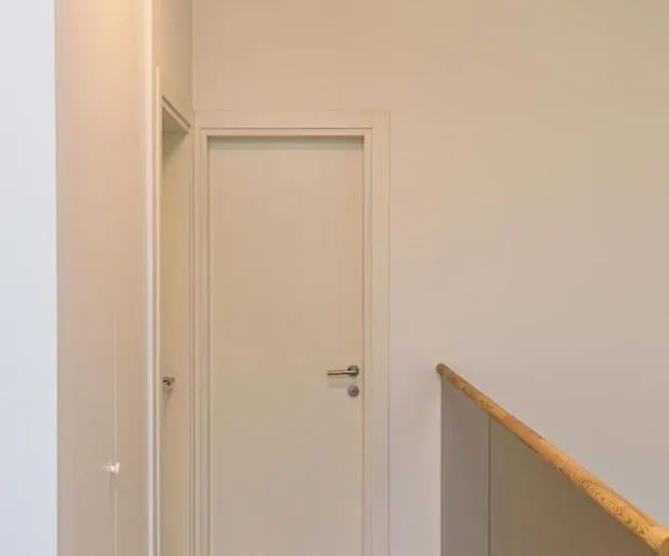 Mano Jura - Готель *